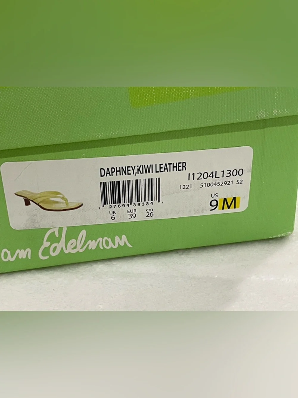 Sam Edelman Daphney Kiwi Leather Thong Lime Green Kitten Heel Mules Sz 9 BNWB - Picture 8 of 8